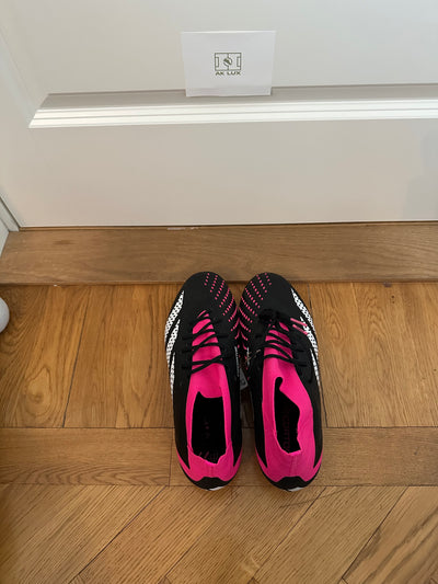 PREDATOR ACCURACY .1 FG OWN YOUR FOOTBALL - BLACK/WHITE/PINK