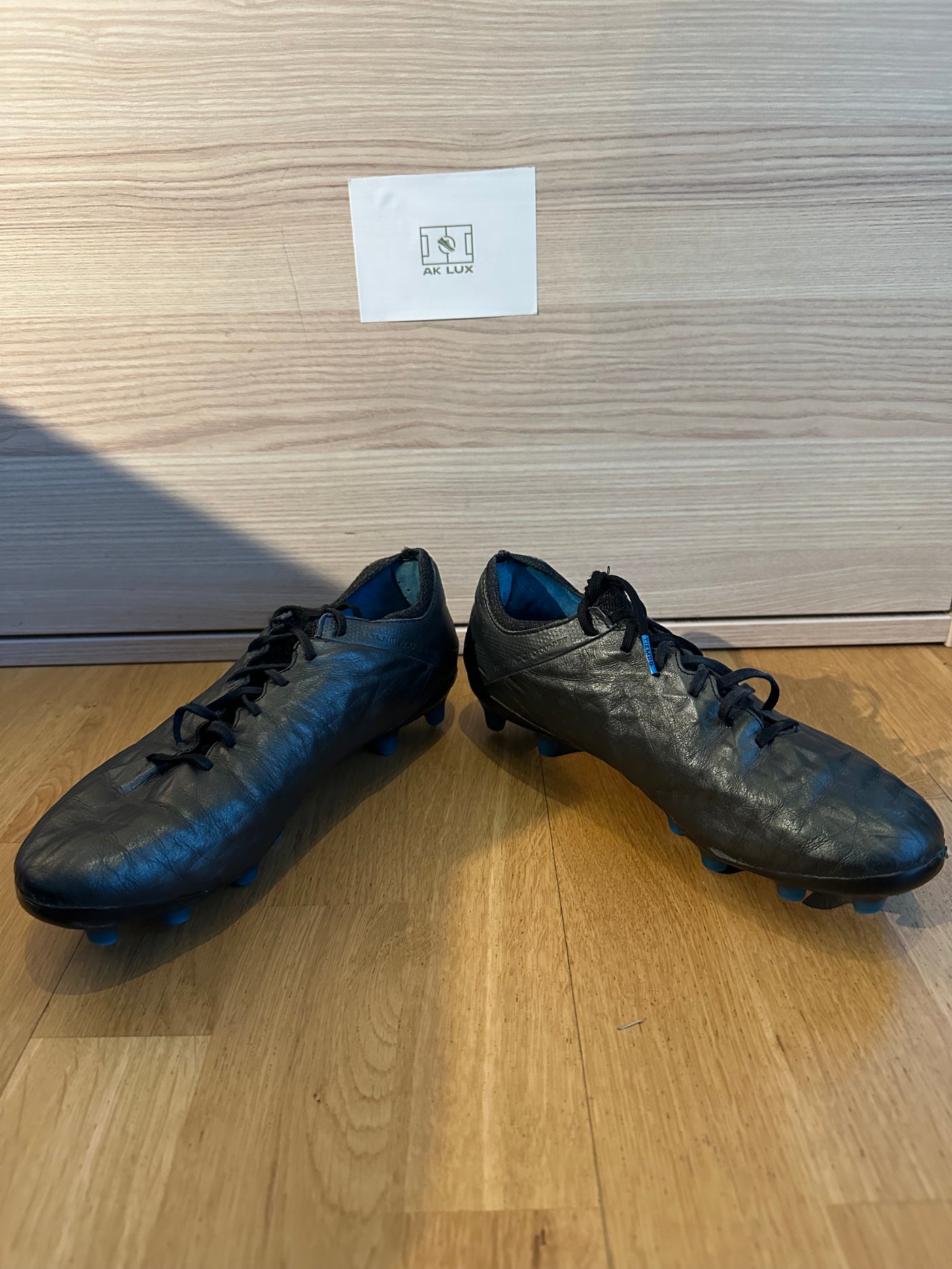 NIKE TIEMPO LEGEND 8 ELITE AG-PRO UNDER THE RADAR - BLACK/BLUE