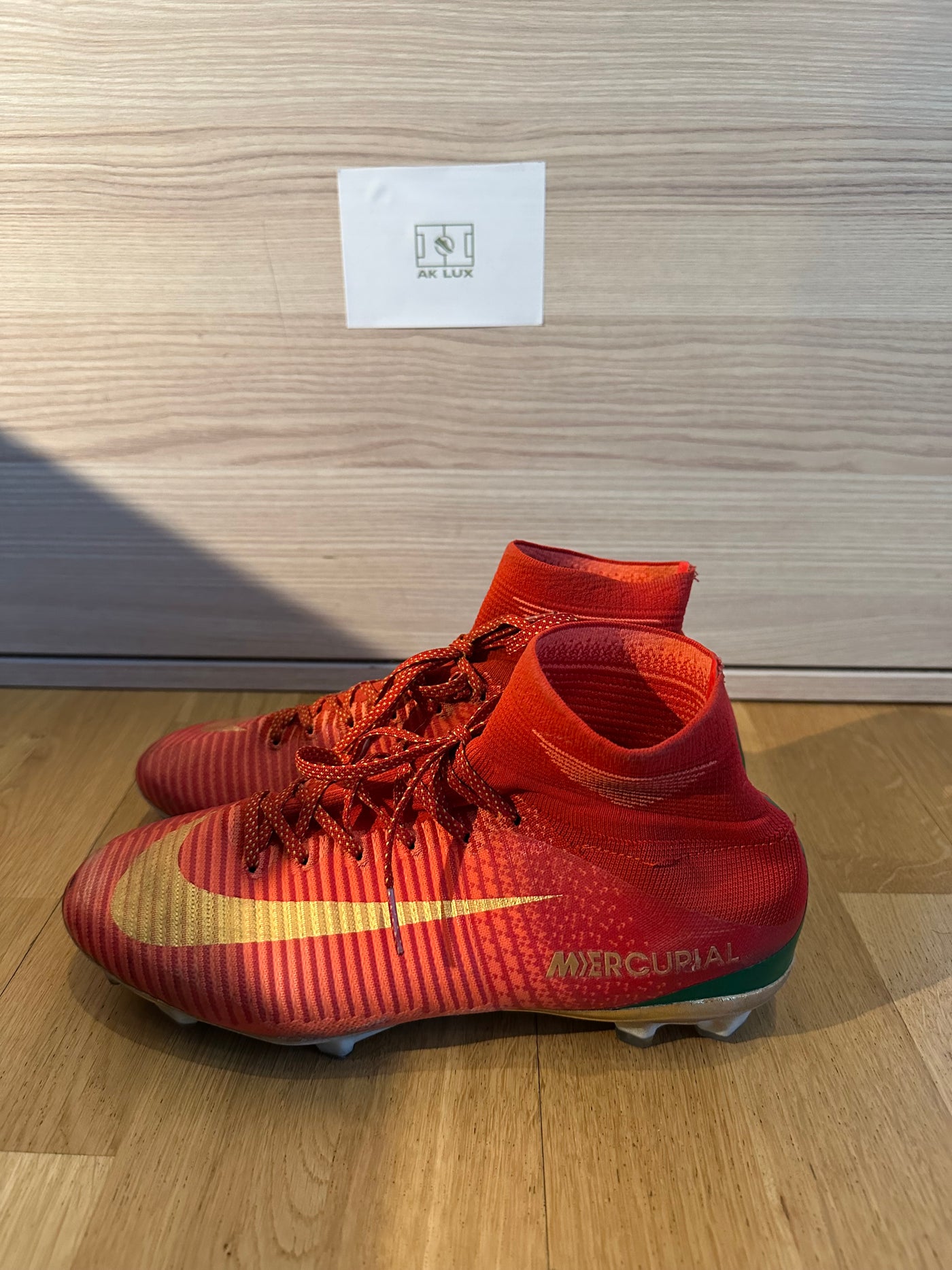SERIOUS INQUIRIES ONLY - NIKE MERCURIAL SUPERFLY V CAMPEÕES FG - RED/GOLD/GREEN